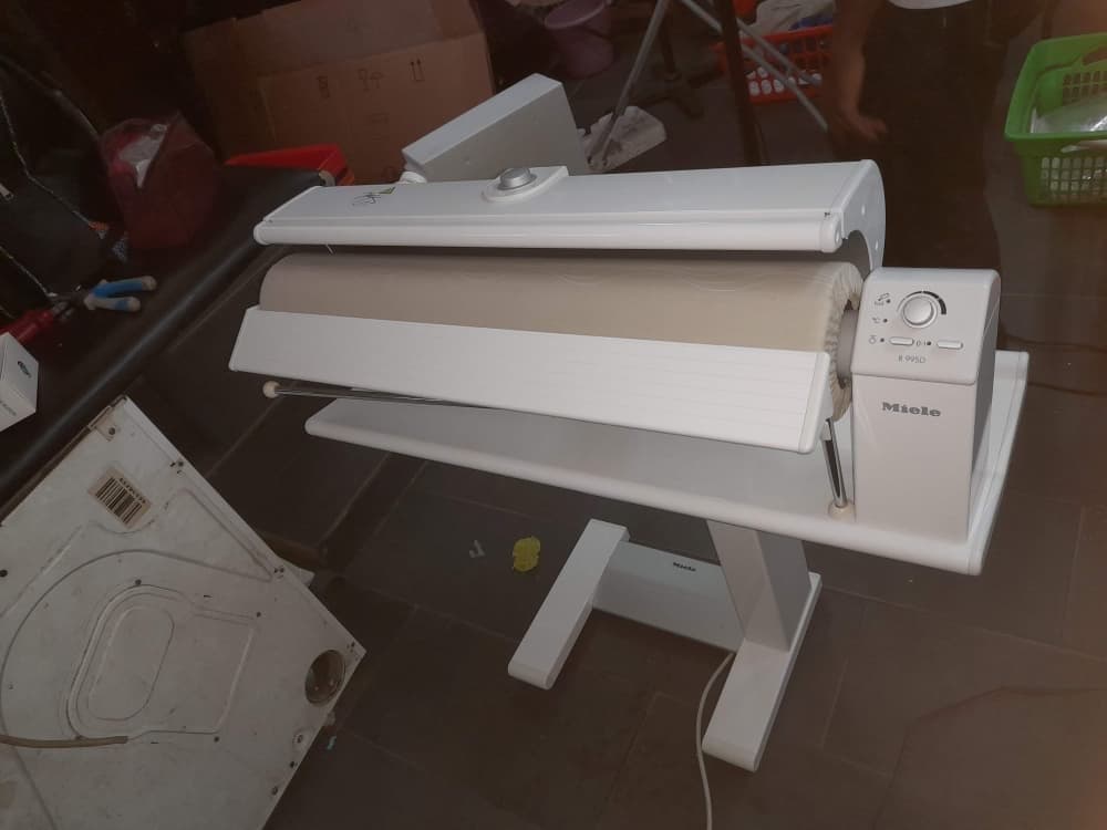 Rotary Ironer and Laundry Storage